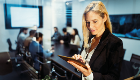 main image: Rozwój sztucznej inteligencji: jakie zmiany przyniesie najbliższa dekada